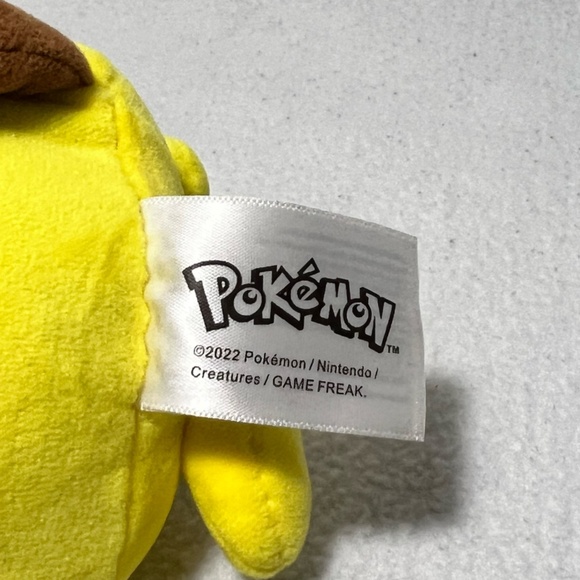 Pokemon 8 inches Plush Toy - Pikachu - Picture 3 of 5